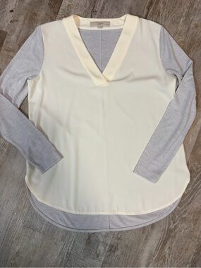 Loft Petites Grey & Ivory Lobg Sleeve Top